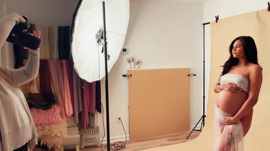 Behind The Scenes - Madeline Studio Maternity